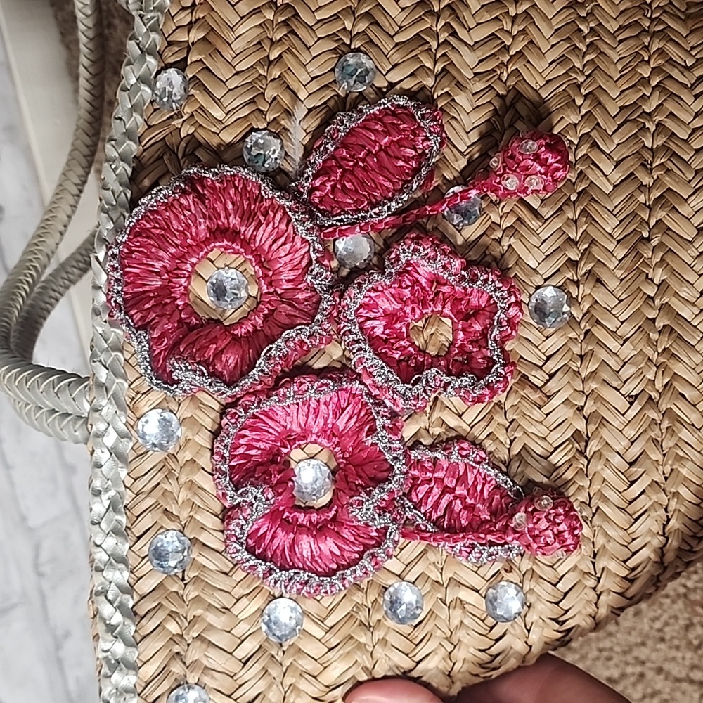 Wicker Shabby Chic Cottage Floral Purse - Picture 2 of 12